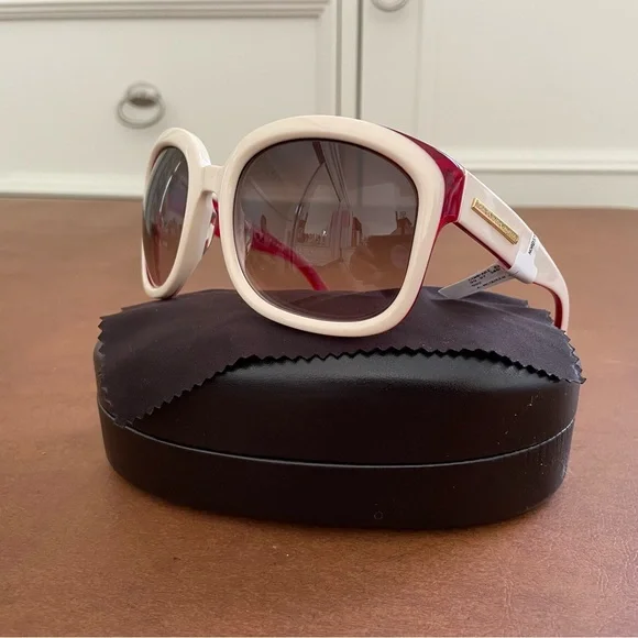 Alexander McQueen oversized sunglasses in creamy white and red NWT πHP x2π - Picture 1 of 7